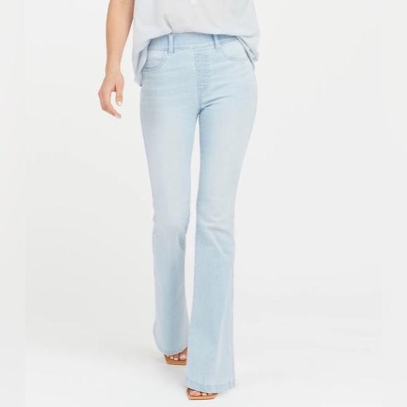 Spanx Flare Jeans in Light Wash MEDIUM Tall/Long - Picture 13 of 14